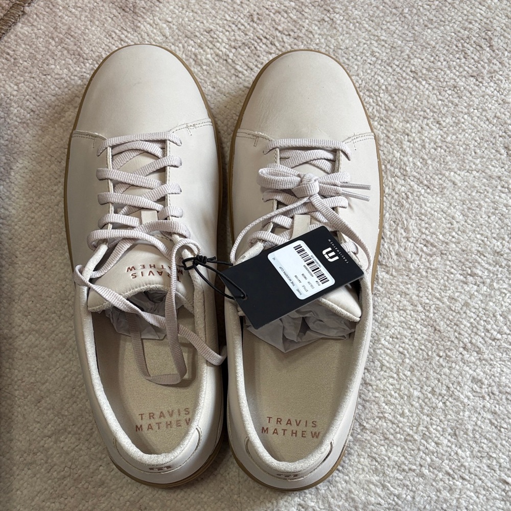 Travis Mathew Off-White Casual Sneakers